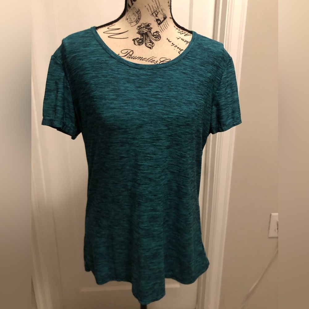 32 degrees workout t-shirts 4 for the price of 1 size XL